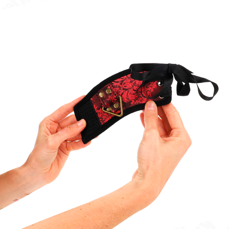 KINK - Handledsrestriktioner Röd-Svart Spetsdetaljer 24,5 cm x 6,5 cm