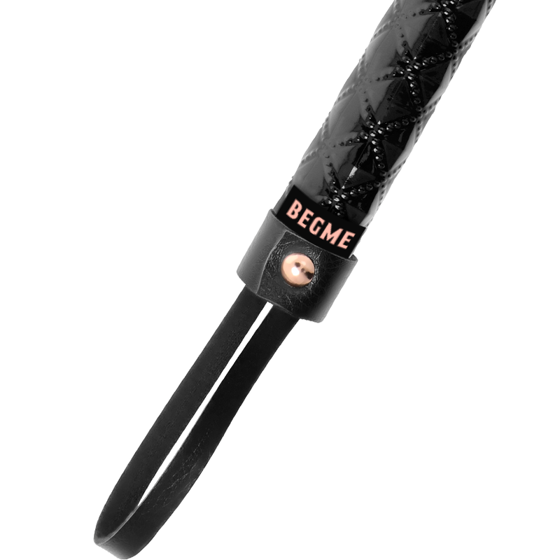 BEGME - BLACK EDITION VEGAN LÄDER FLOGGER
