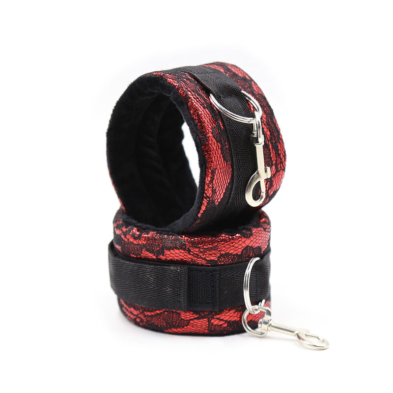 OHMAMA FETISH - VELVET HANDKUFFAR MED NYLONTEJP