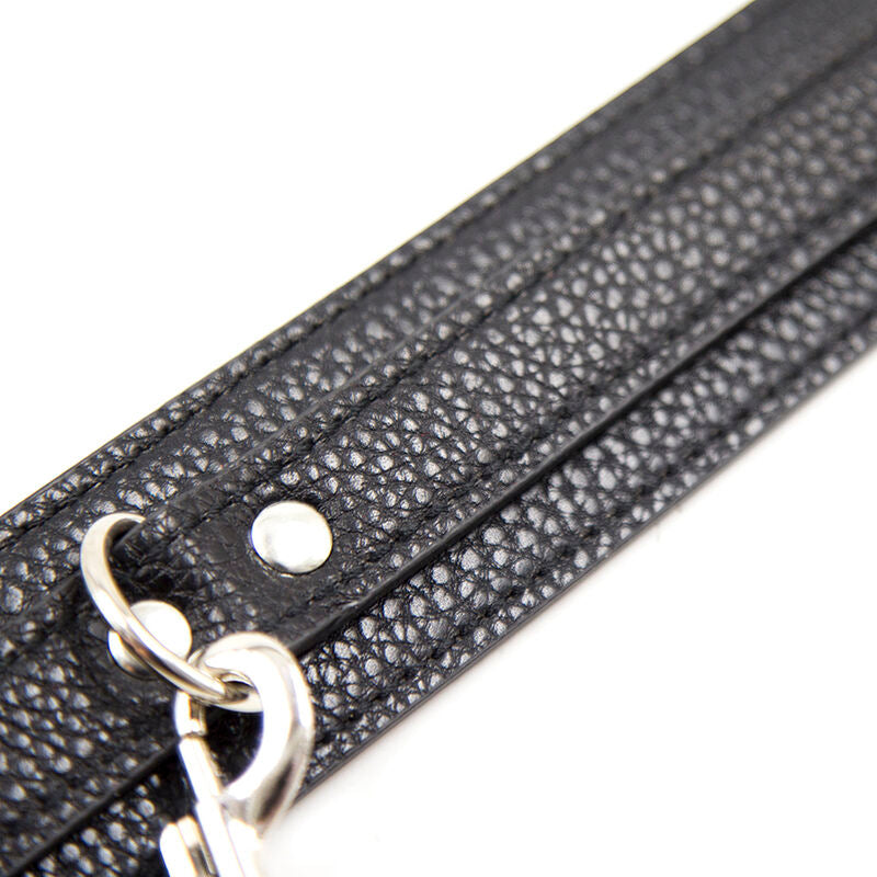 Halsband med ormsmönster från OHMAMA FETISH