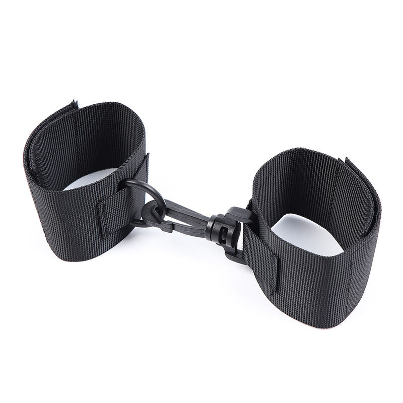 OHMAMA FETISH - NYLON HANDLEDNINGSRESTRIKTIONER