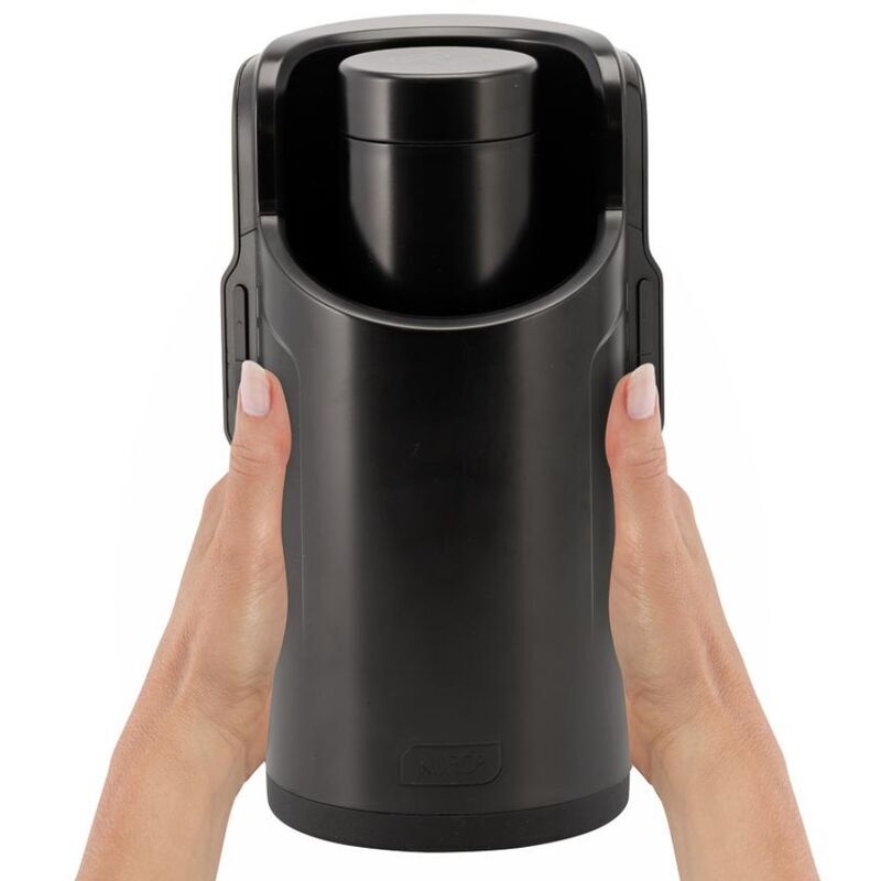 KIIROO KEON och Feel Nicolette Shea Stroker med Aqua Quality Lubricant 50 ml