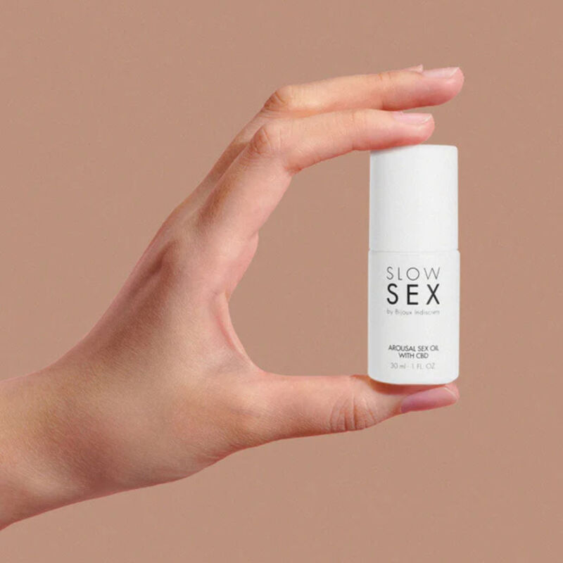BIJOUX - SLOW SEX SEXUAL MASSAGE OIL MED CBD 30 ML