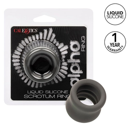 CalExotics Alpha Scrotum Stretching Ring i svart