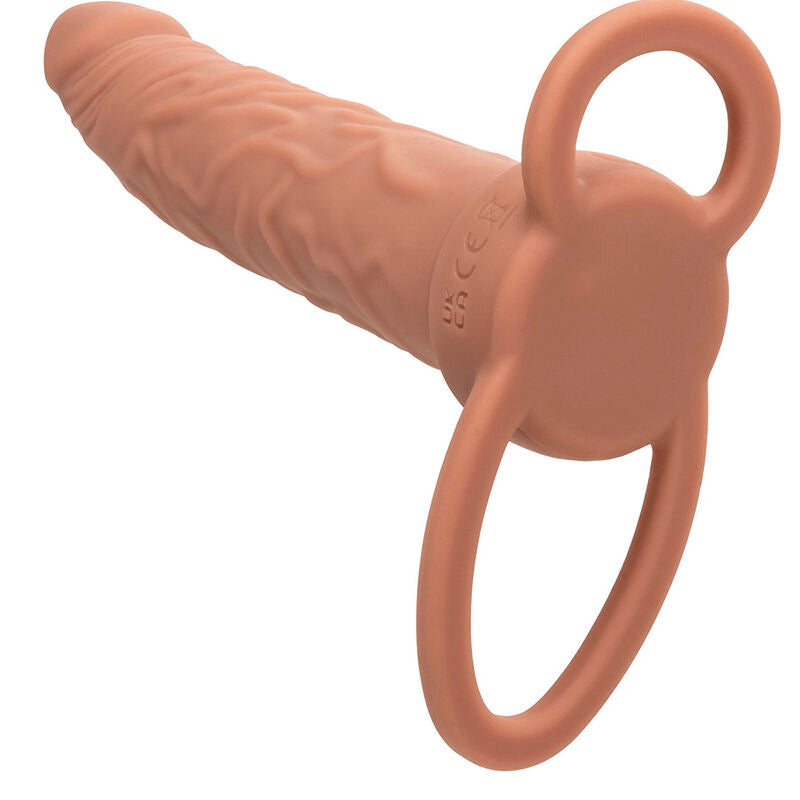CALEXOTICS - PERFORMANCE MAXX ÅTERLADDNINGSBAR DUBBEL PENETRATOR BRUN HUD