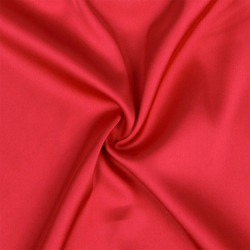Röd satin babydoll med spets från Subblime i storlek L/XL