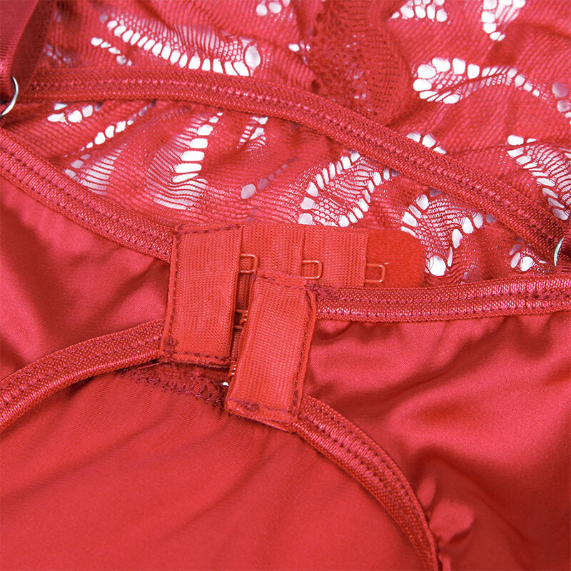 Röd satin babydoll med spets från Subblime i storlek L/XL