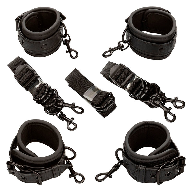 CALEXOTICS - NOCTURNAL BED RESTRAINTS LÄDER JUSTERBARA SVART