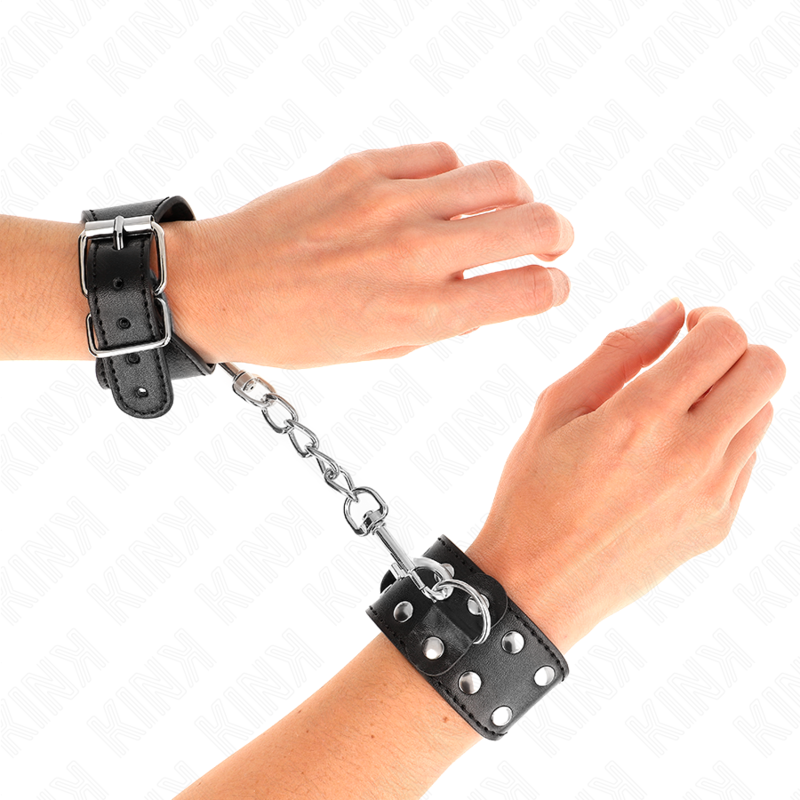 KINK - Handledsband med justerbara nitar svart