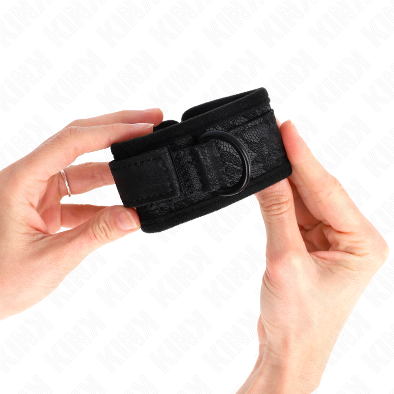 KINK - Handledsremmar i neopren med spets, justerbara svarta 20-29 cm x 5 cm
