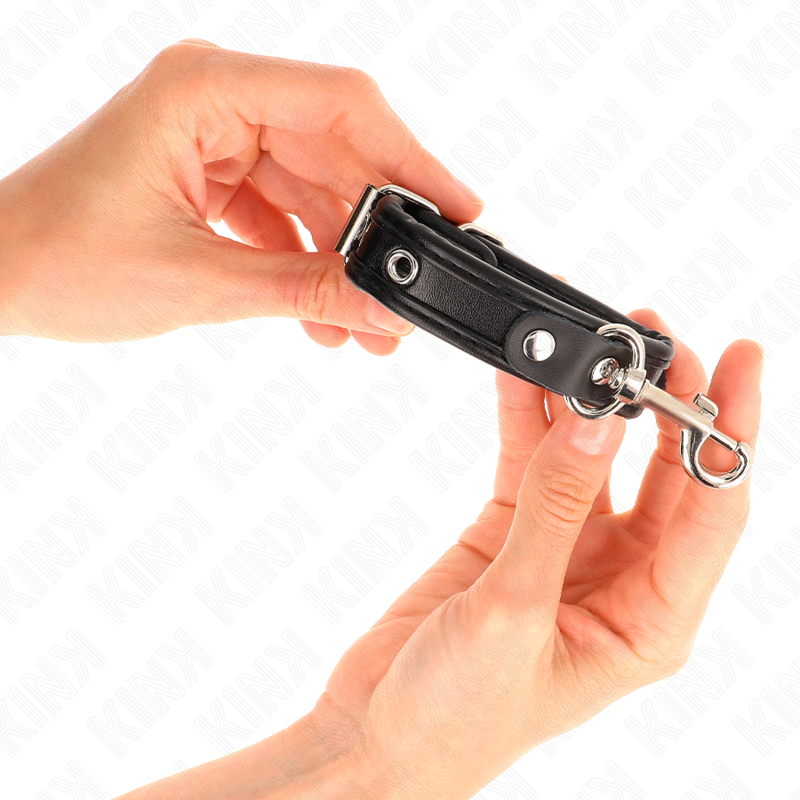 KINK - Mini svarta handledsband med nitar justerbara 16-22 cm x 2 cm