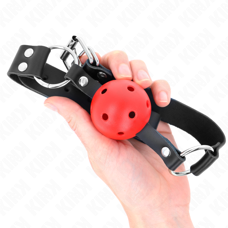 KINK - Andningsbar Boll 4 cm Gag med Dubbel Nitar Röd 62,5 x 2,5 cm Justerbar 42-58 cm