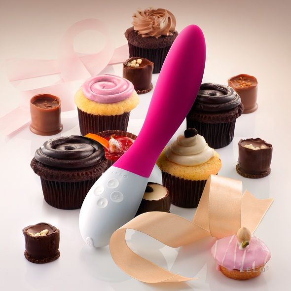 LELO MONA 2 vibrator i fuchsia, ergonomisk och kraftfull