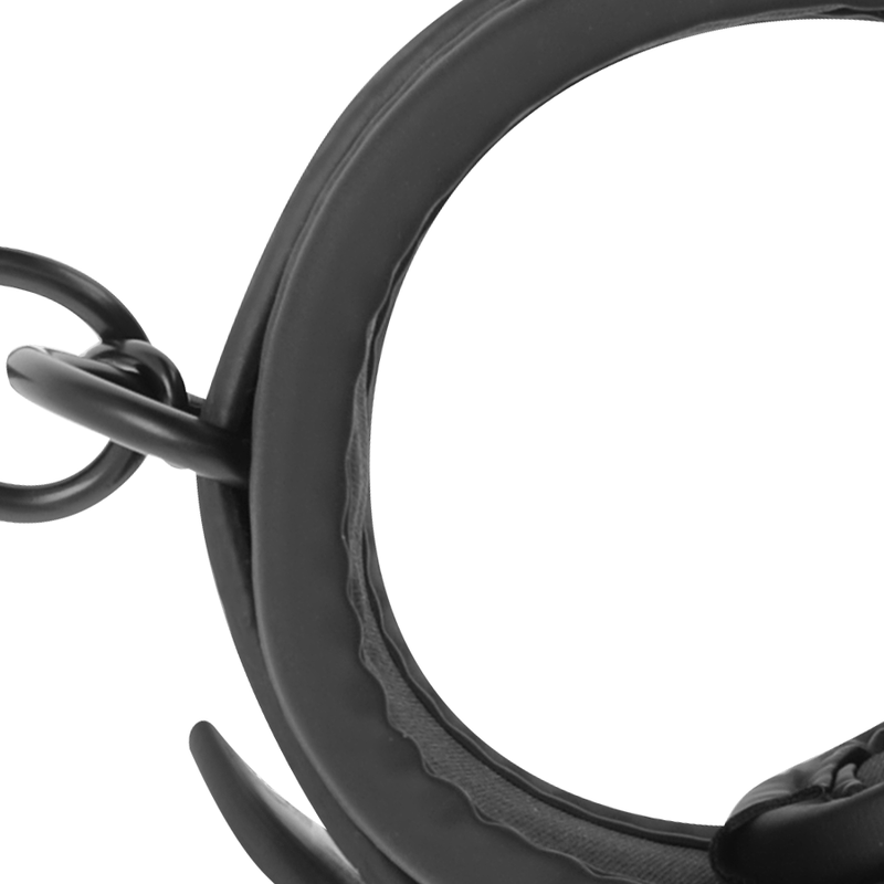 FETISH SUBMISSIVE - SET AV HAND- OCH ANKELFÄNGSEL MED NOPRENE FODER
