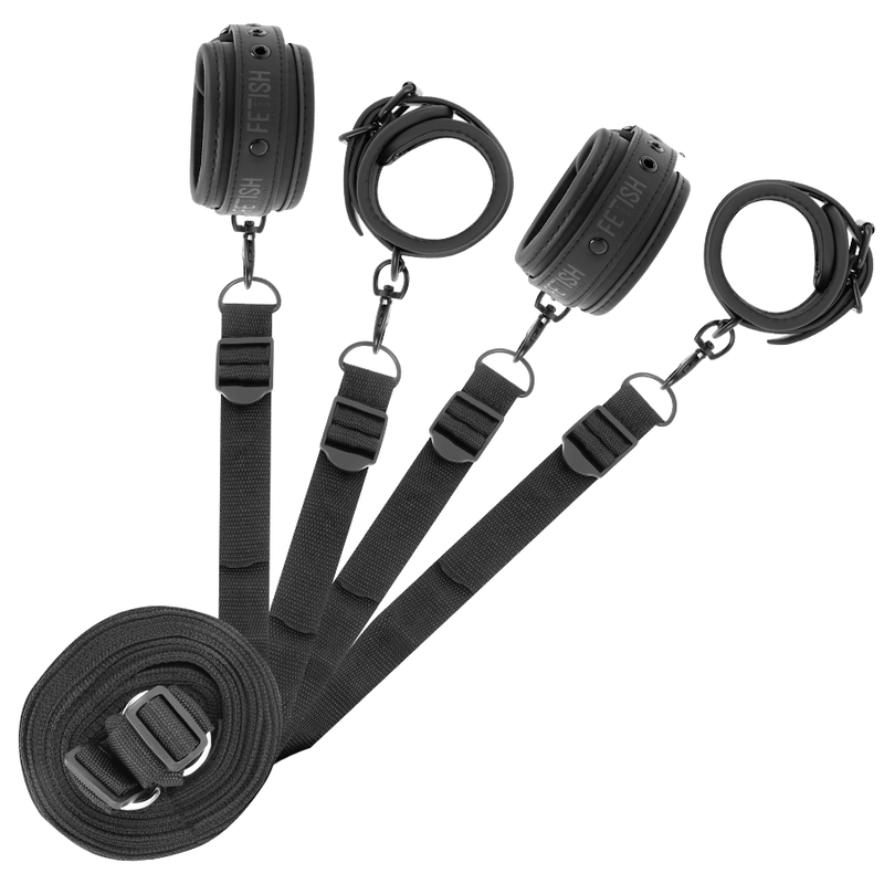 FETISH SUBMISSIVE - SET MED HANDKUFFAR OCH REMMAR MED NOPRENE FODER